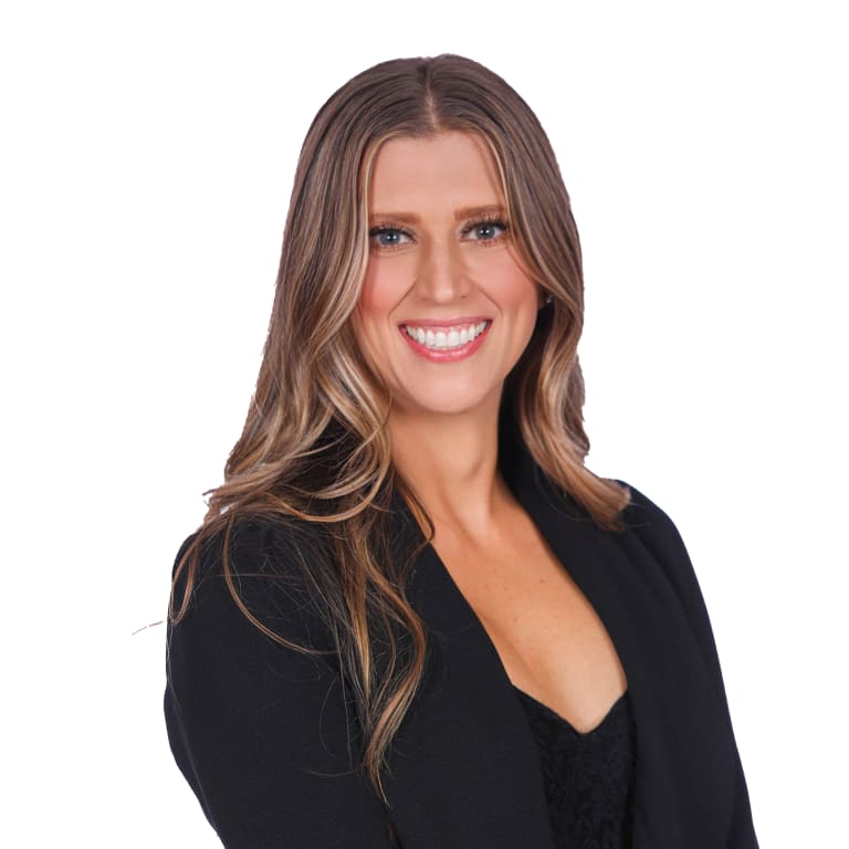 Professional headshot of Steavy Carter with voluminous curly hair and a confident smile — ideal for media kits and press.