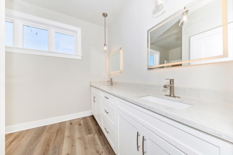 <p>11737 Ashton Road, Clear Spring</p> inception-app-prod/NTBkNzllOTktYTMxZS00NGE4LWIxNTAtYzAzZmM0ZGU0MWY2/content/2025/04/1c4e310e8ce488b91a7c2655a30b3c76c481874d.jpg