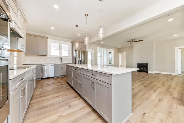 <p>11737 Ashton Road, Clear Spring</p> inception-app-prod/NTBkNzllOTktYTMxZS00NGE4LWIxNTAtYzAzZmM0ZGU0MWY2/content/2025/04/254e501430705212b954c592dc9394099c34c0e3.jpg