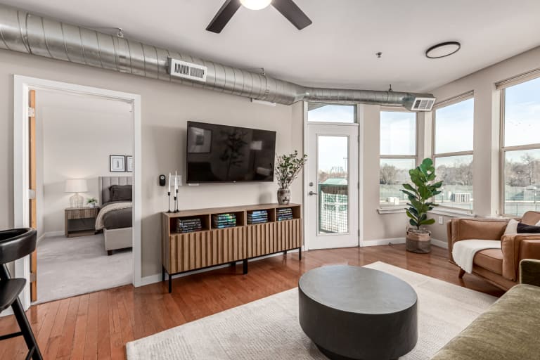 <p>1313 S Clarkson St #303 Denver</p> inception-app-prod/NTk1MjE3NzMtMzFkNi00NmQ1LWI2NTktNjhhM2FiOWZkMGUy/content/2026/05/41375024baf7d3dc62254e6ebe84b0407872426c.jpg