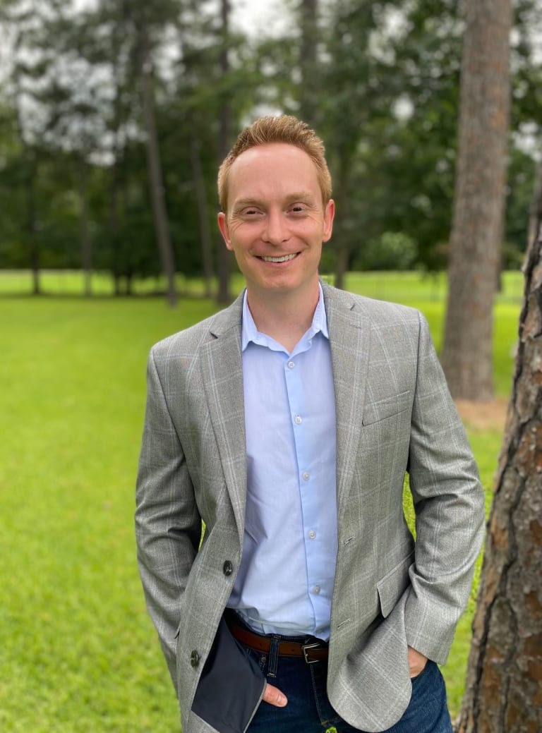 inception-app-prod/NjJjNjllYzItMzJiYi00MGEzLWJjMjUtNmJiNzk3ODRjM2I0/content/2021/09/Arch-Headshot(2).jfif