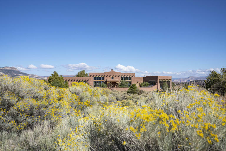 Showcase Your Property with Professional Photography inception-app-prod/NmE5MzNiNDgtOGFlMi00ZjczLTlhMjQtYzE3ZTJlN2Y0N2My/content/2024/05/a37dbfb8ee4da6bd7f4b936c3de3d93e88d7becb.jpg