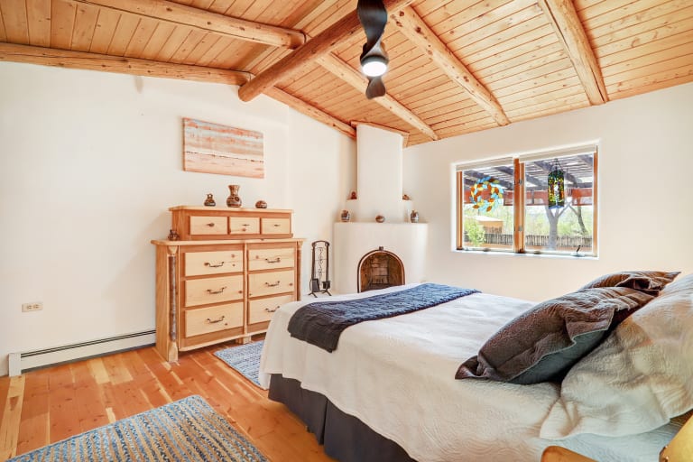 Showcase Your Property with Professional Photography inception-app-prod/NmE5MzNiNDgtOGFlMi00ZjczLTlhMjQtYzE3ZTJlN2Y0N2My/content/2024/05/a9e47eeb1371cce2a34ab6ec30a7a44f1e3f7a80.jpg