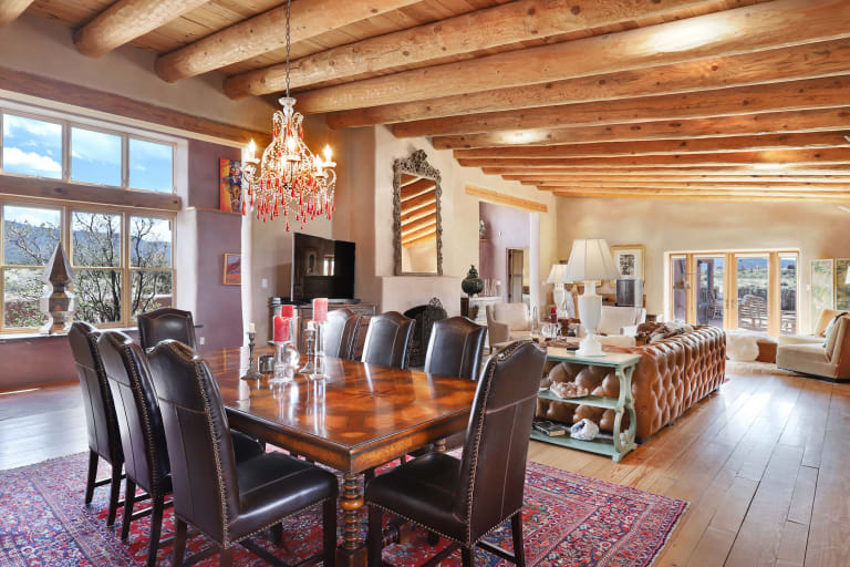 Showcase Your Property with Professional Photography inception-app-prod/NmE5MzNiNDgtOGFlMi00ZjczLTlhMjQtYzE3ZTJlN2Y0N2My/content/2024/05/e990c658061a3a4e91e744d8d65d54a91326630d.jpg