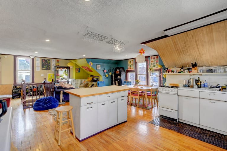 Apartment 4 - 2 Bedroom inception-app-prod/ODU4ZWY2NTMtNzE5MC00ZGEwLWE3NmItMWE2ZDRiZWE1NGE5/content/2022/03/92780993c567f4267a4b9811a6d6c2ab5825caaf.jpg