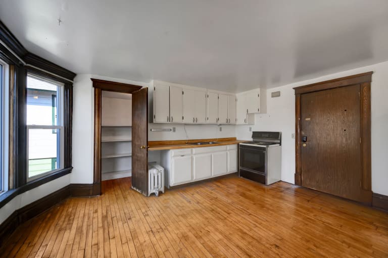 Apartment 3 - 4 Bedroom inception-app-prod/ODU4ZWY2NTMtNzE5MC00ZGEwLWE3NmItMWE2ZDRiZWE1NGE5/content/2022/03/f514415d6467bb2282c5f262e2b2cb8fb8fd9bb8.jpg