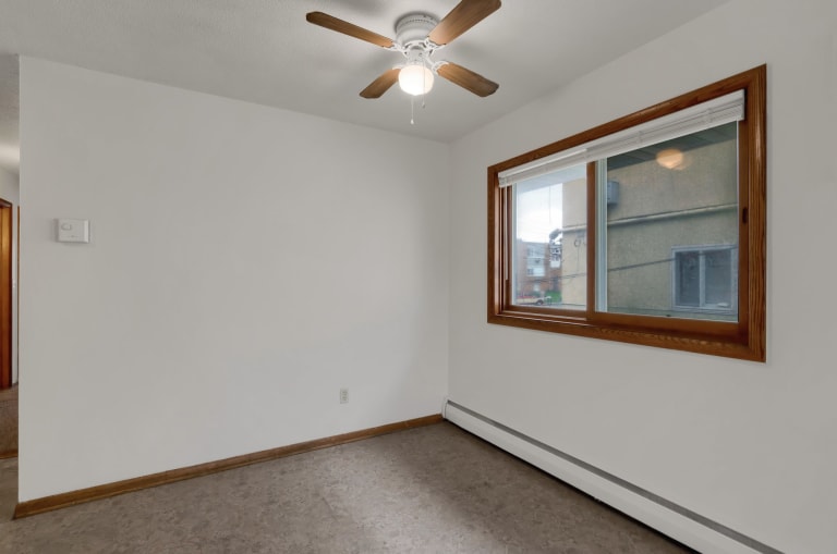 Apartment 4 inception-app-prod/ODU4ZWY2NTMtNzE5MC00ZGEwLWE3NmItMWE2ZDRiZWE1NGE5/content/2022/04/0d1c785d5c3abf05724437aacf6221e8a3a19fa8.jpg