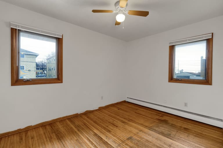 Apartment 4 inception-app-prod/ODU4ZWY2NTMtNzE5MC00ZGEwLWE3NmItMWE2ZDRiZWE1NGE5/content/2022/04/f1d987b8534454bcdc3bfff8bbf2ab23fd7de6d2.jpg