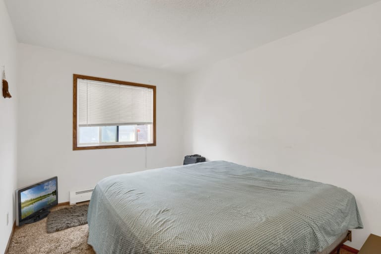 2115 N 44th Ave inception-app-prod/ODU4ZWY2NTMtNzE5MC00ZGEwLWE3NmItMWE2ZDRiZWE1NGE5/content/2023/04/1d96fde14455250822dcb48680d4af406212a428.jpg