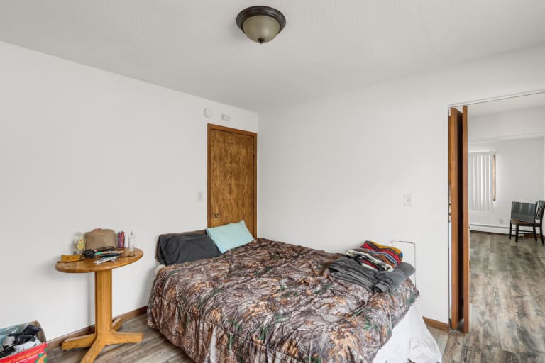 2115 N 44th Ave inception-app-prod/ODU4ZWY2NTMtNzE5MC00ZGEwLWE3NmItMWE2ZDRiZWE1NGE5/content/2023/04/21be270016694697f2e4fc4cb96cd52c0441d998.jpg