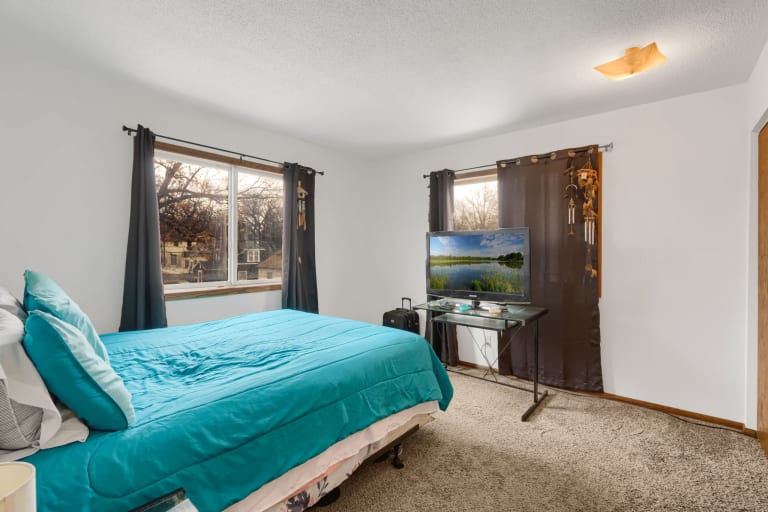 2115 N 44th Ave inception-app-prod/ODU4ZWY2NTMtNzE5MC00ZGEwLWE3NmItMWE2ZDRiZWE1NGE5/content/2023/04/3a82543ad8d9fbf0f5eb553153616cba0c0cbdce.jpg