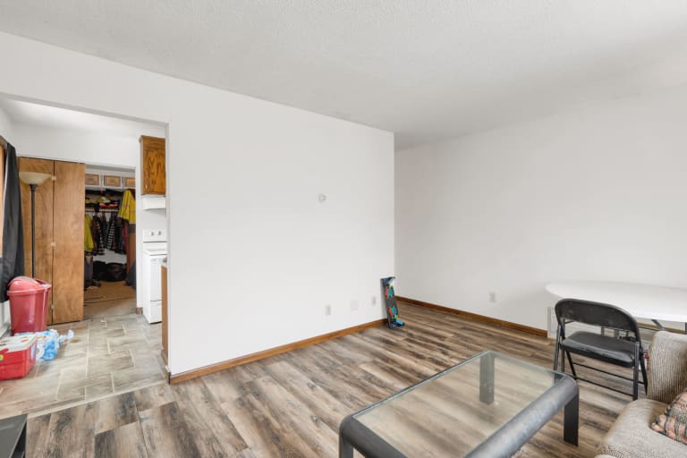 2115 N 44th Ave inception-app-prod/ODU4ZWY2NTMtNzE5MC00ZGEwLWE3NmItMWE2ZDRiZWE1NGE5/content/2023/04/f586f09ba082098cddb8cb11140f81fbc16800ce.jpg