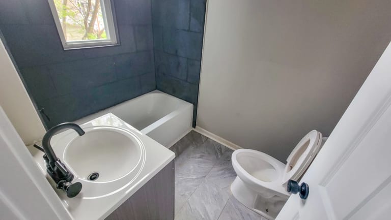 <p>Interior</p> inception-app-prod/ODU4ZWY2NTMtNzE5MC00ZGEwLWE3NmItMWE2ZDRiZWE1NGE5/content/2025/05/468b86cb2d1bcc15cd64c96af37209c6b359927e.webp