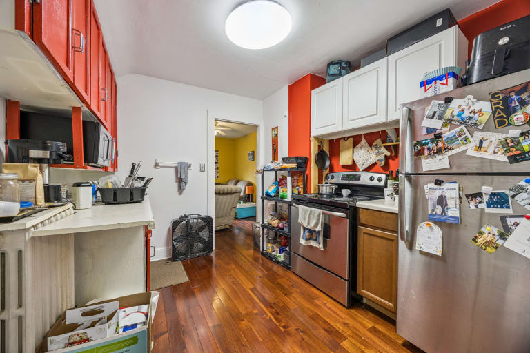 <p>Apartment 3</p> inception-app-prod/ODU4ZWY2NTMtNzE5MC00ZGEwLWE3NmItMWE2ZDRiZWE1NGE5/content/2025/08/073f2736adac9fdb038e71e195675891797dc92e.jpg