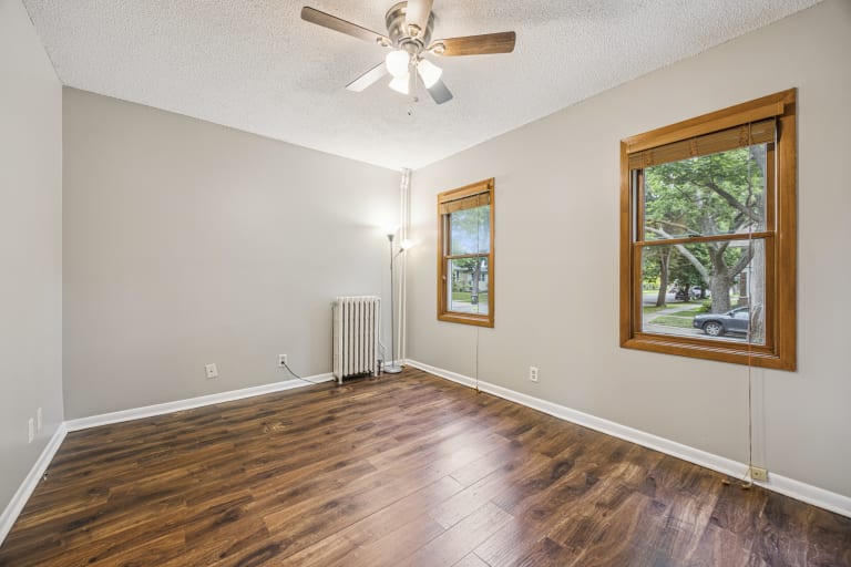 <p>Apartment 1</p> inception-app-prod/ODU4ZWY2NTMtNzE5MC00ZGEwLWE3NmItMWE2ZDRiZWE1NGE5/content/2025/08/1f702564cb732c80e803a5a8ff0d67dbfa9866fa.jpg