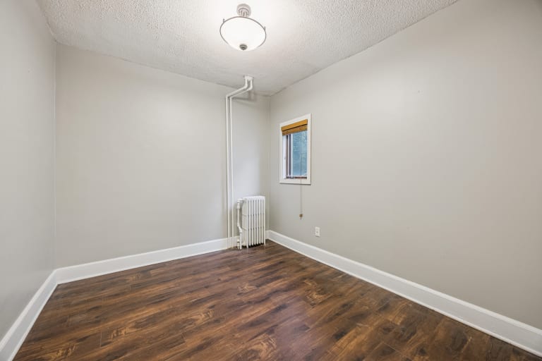 <p>Apartment 1</p> inception-app-prod/ODU4ZWY2NTMtNzE5MC00ZGEwLWE3NmItMWE2ZDRiZWE1NGE5/content/2025/08/23c078c43d8afc8de111dbe09c680bf13763f558.jpg