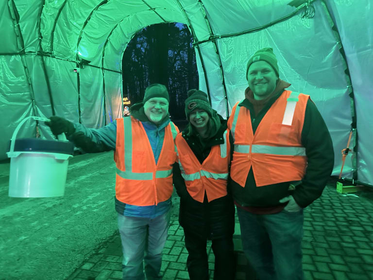 Our Commitment to Community inception-app-prod/OWFlMzY1ZjctN2ZjMy00MTVmLWI1YWItOTg5MmJjNjEzYjcz/content/2025/01/2bda9a6b2a58da40f5be60898c99ce73a3542ce5.jpeg