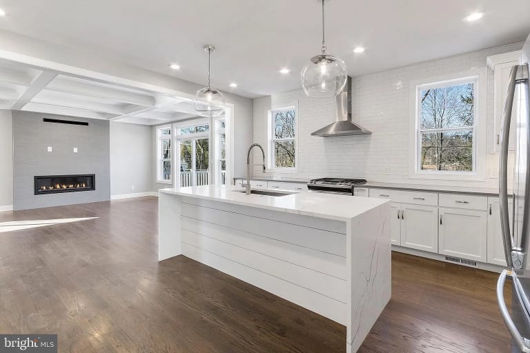 <p>Make Your Move to Narberth</p> inception-app-prod/OWZlZDI5ZDktNzM4OC00NDc2LWIyZDMtYmE1NmNjNGE1MTJl/content/2025/05/0c0b0aae11f53bdaf754de3ed3d1c6994f6baeb7.jpg