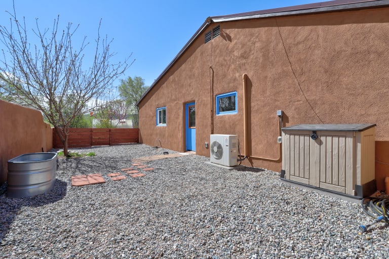 23 PRIVATE DR 1637A ABIQUIU NM 87510 inception-app-prod/YTFhMjY2NTctZTkwYS00NGRmLThjZTctNDFlNjg3MzNjNTI0/content/2024/04/694209f4b1dde74deae9a710fc9f99f334c705af.jpg