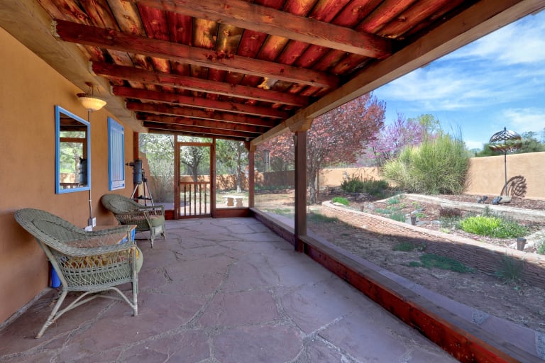 23 PRIVATE DR 1637A ABIQUIU NM 87510 inception-app-prod/YTFhMjY2NTctZTkwYS00NGRmLThjZTctNDFlNjg3MzNjNTI0/content/2024/04/84eb384a3a0717a34044c7cc875feb64c7cd890b.jpg