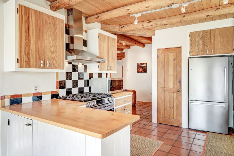 23 PRIVATE DR 1637A ABIQUIU NM 87510 inception-app-prod/YTFhMjY2NTctZTkwYS00NGRmLThjZTctNDFlNjg3MzNjNTI0/content/2024/04/aef5a28a990bacc9b2791a17f664d31cb4895bf5.jpg