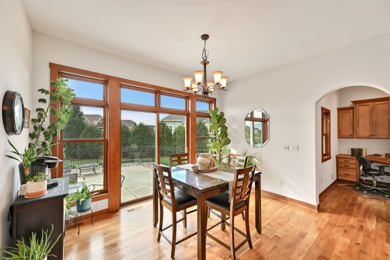 1005 E Oak Ct., Oak Creek, WI inception-app-prod/YTdkMWIyMGMtYzZlNi00OTIzLWFkYjAtYTY0YzEyODNmM2Zm/content/2025/10/167fb8b598879a3fbf214d0ca489372c55665119.jpg