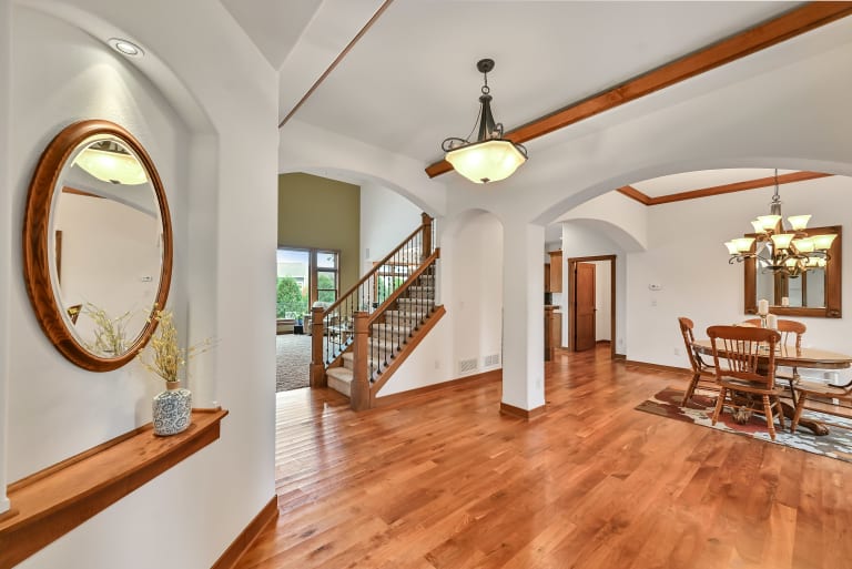 1005 E Oak Ct., Oak Creek, WI inception-app-prod/YTdkMWIyMGMtYzZlNi00OTIzLWFkYjAtYTY0YzEyODNmM2Zm/content/2025/10/534dd711df92213ec251ff9b1f42c20899245063.jpg