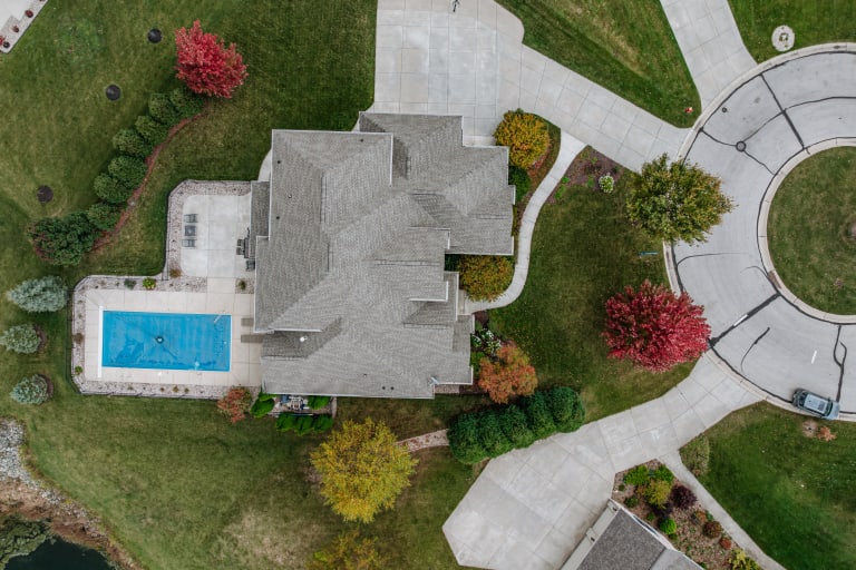 1005 E Oak Ct., Oak Creek, WI inception-app-prod/YTdkMWIyMGMtYzZlNi00OTIzLWFkYjAtYTY0YzEyODNmM2Zm/content/2025/10/74126ea0f7fe10a7b21ea629eebff965c6972e24.jpg