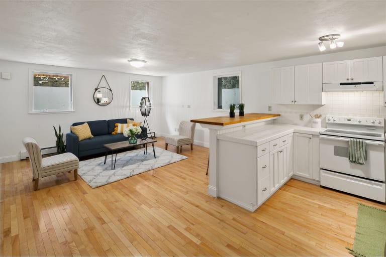 <p>Condos</p> inception-app-prod/YWUwZTY5YWItMzdiNS00OGU1LTk4ZDctM2YxOGM5NjQ2NTUz/content/2023/01/38a0d38ccf3753aa6eaee4eb23fca9d1b567c672.jpg