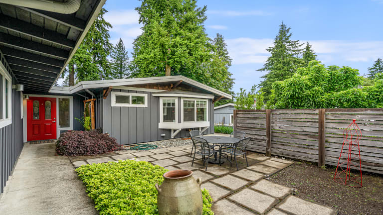 <p>Houses</p> inception-app-prod/YWUwZTY5YWItMzdiNS00OGU1LTk4ZDctM2YxOGM5NjQ2NTUz/content/2023/01/4edaae3db9a0c2e3afe3cd7c2979dbbb65c63e86.jpeg