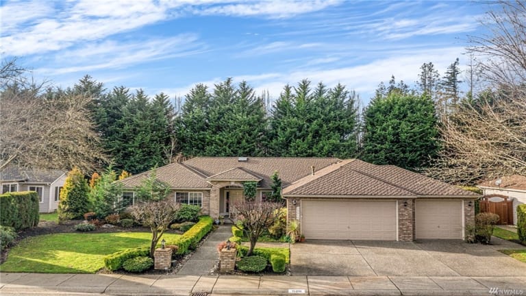 <p>Houses</p> inception-app-prod/YWUwZTY5YWItMzdiNS00OGU1LTk4ZDctM2YxOGM5NjQ2NTUz/content/2023/01/702bbae0fb64e3fe7344d689da15cba296f2b7d3.jpeg