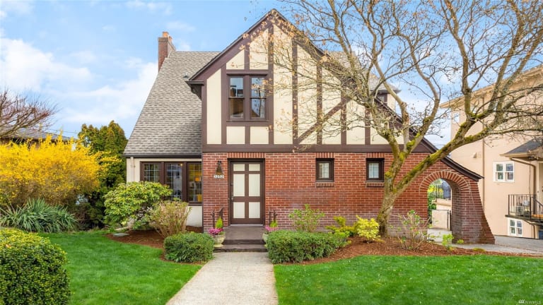 <p>Houses</p> inception-app-prod/YWUwZTY5YWItMzdiNS00OGU1LTk4ZDctM2YxOGM5NjQ2NTUz/content/2023/01/95a4a09d7f6860f5a91197b00b5e2e8b85e990be.jpeg