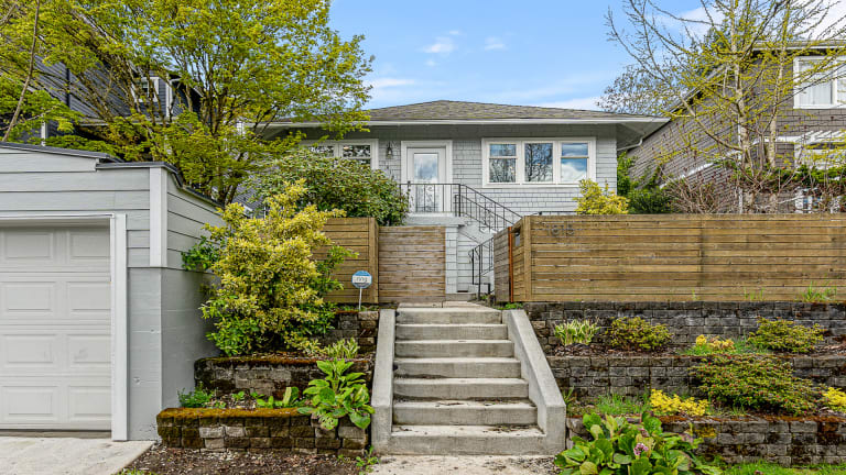 <p>Houses</p> inception-app-prod/YWUwZTY5YWItMzdiNS00OGU1LTk4ZDctM2YxOGM5NjQ2NTUz/content/2023/01/bbc714968d524b61e0747c7d72a9e719ff2569da.jpeg