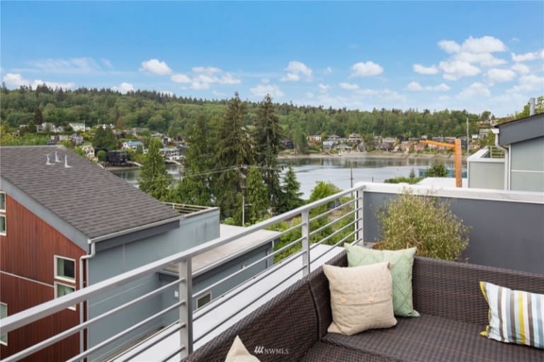 <p>Townhomes</p> inception-app-prod/YWUwZTY5YWItMzdiNS00OGU1LTk4ZDctM2YxOGM5NjQ2NTUz/content/2023/01/cdaf39f7c0c09c441d2e3835cd47048b5bd6448a.jpeg