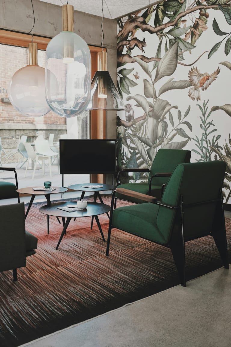 <font class="text-color__accent" color="black">Let’s Start the Conversation</font> inception-app-prod/YjYyZjViNjYtNTlkNi00NDk1LTljNzgtNmEyMDFiZTg0N2E4/content/2025/08/f05d90b4778fa303cea8855b892a86168c21de7b.jpg