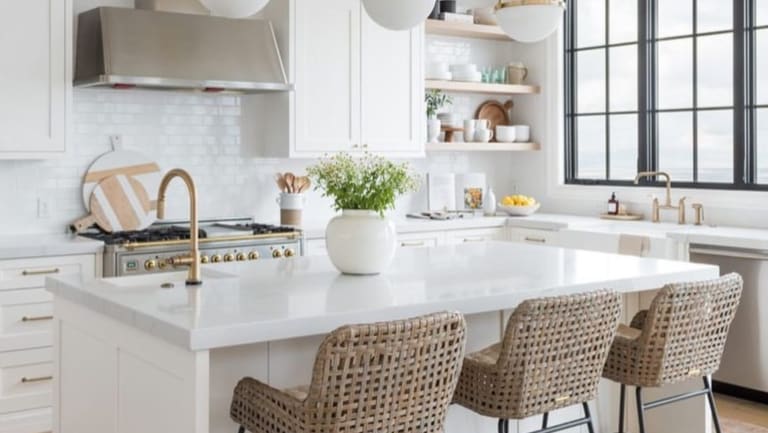 <p>Let's Find You An Agent</p> inception-app-prod/Yjk5ZmU4MzItNWFlOS00NTk2LTk1OTgtNjg1NTA3Mjk2NTMw/content/2023/10/ed1c8e5a28fa36ed70bdaf8b3c7b85bfecbdbdef.png