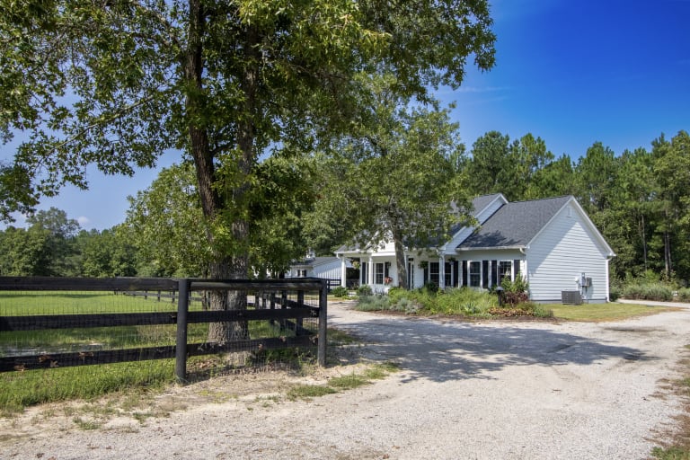 183 Bridle Creek Trail, Aiken, South Carolina inception-app-prod/YmYyNGJjMWEtYjQ2NS00ZGE5LTgxOGQtM2EwMzJhMmE1NzEz/content/2024/08/04287ab721a27b9e8be63929975d3cfba2bd95f8.jpg