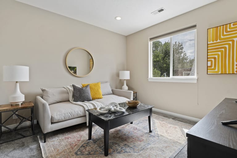 Jenni Holmstead Real Estate inception-app-prod/YzNkYmNhNzMtYTJhOS00ZmE3LTgxYTgtODI3MjRlNDU2NzRi/content/2023/08/b236510c5faa0289c126f7ba66963161e45f37d2.jpg