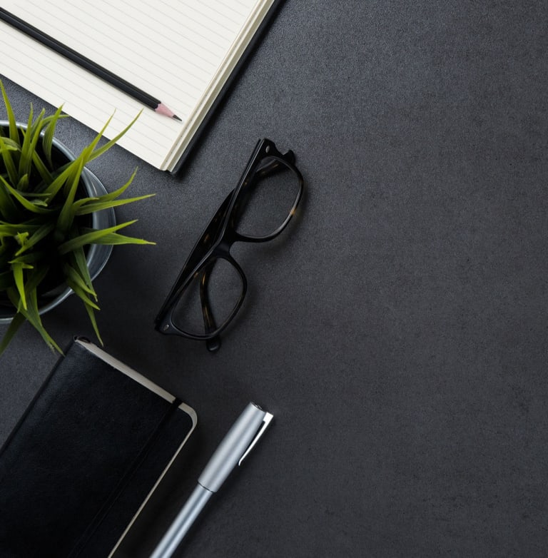 Get in touch inception-app-prod/ZGRiYmZiN2EtZWRjNy00MTNiLTkxMDItZDM4YmEzYWJkZjEx/content/2020/10/aGlnaC1hbmdsZS12aWV3LWJ1c2luZXNzbWFuLWRlc2stb3Jn-4.jpg