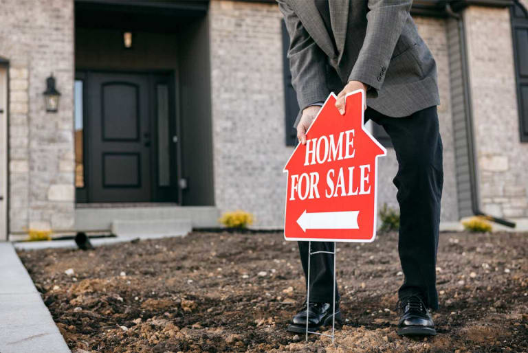 Thinking About Selling? inception-app-prod/ZGZiNGRhOGYtYWIzZi00NDFjLTliZDktYjRhNzJjNDJjYzM4/content/2025/12/9093f534e9a24e6be6be99bd3a8d70ca27587981.jpeg