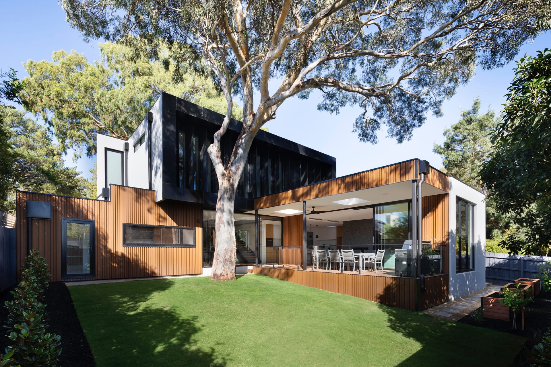 Eddie Brown at SimpliCity Real Estate