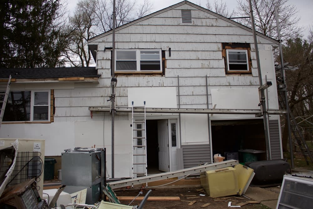 House Flipping in the South: Trends and Opportunities inception-app-prod/M2I3ZjQ4ZDUtZmU3Ny00NDE0LTk3NzUtMWRhYjNjM2RhZDQx/content/2024/11/eca5f1219eabbca6fb0207af01c7520b03de8ab5.jpg