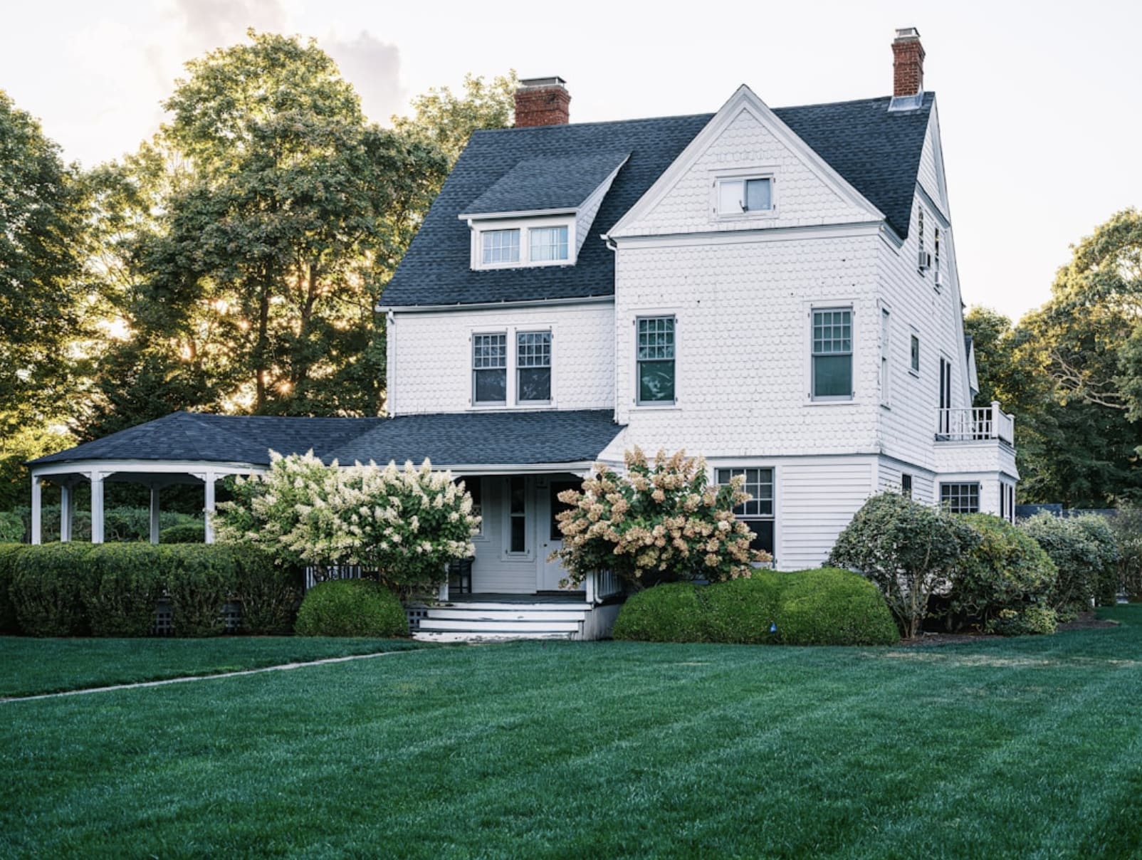 Summer Housing Market Brings Fresh Opportunity inception-app-prod/M2M5Y2M0ODMtM2YxZC00NzY1LThmY2YtNzhhNjhhOTgwYmFj/content/2026/06/1b8ba3a0391d4b5b32e5dd8e57ce1bba322669e5.png