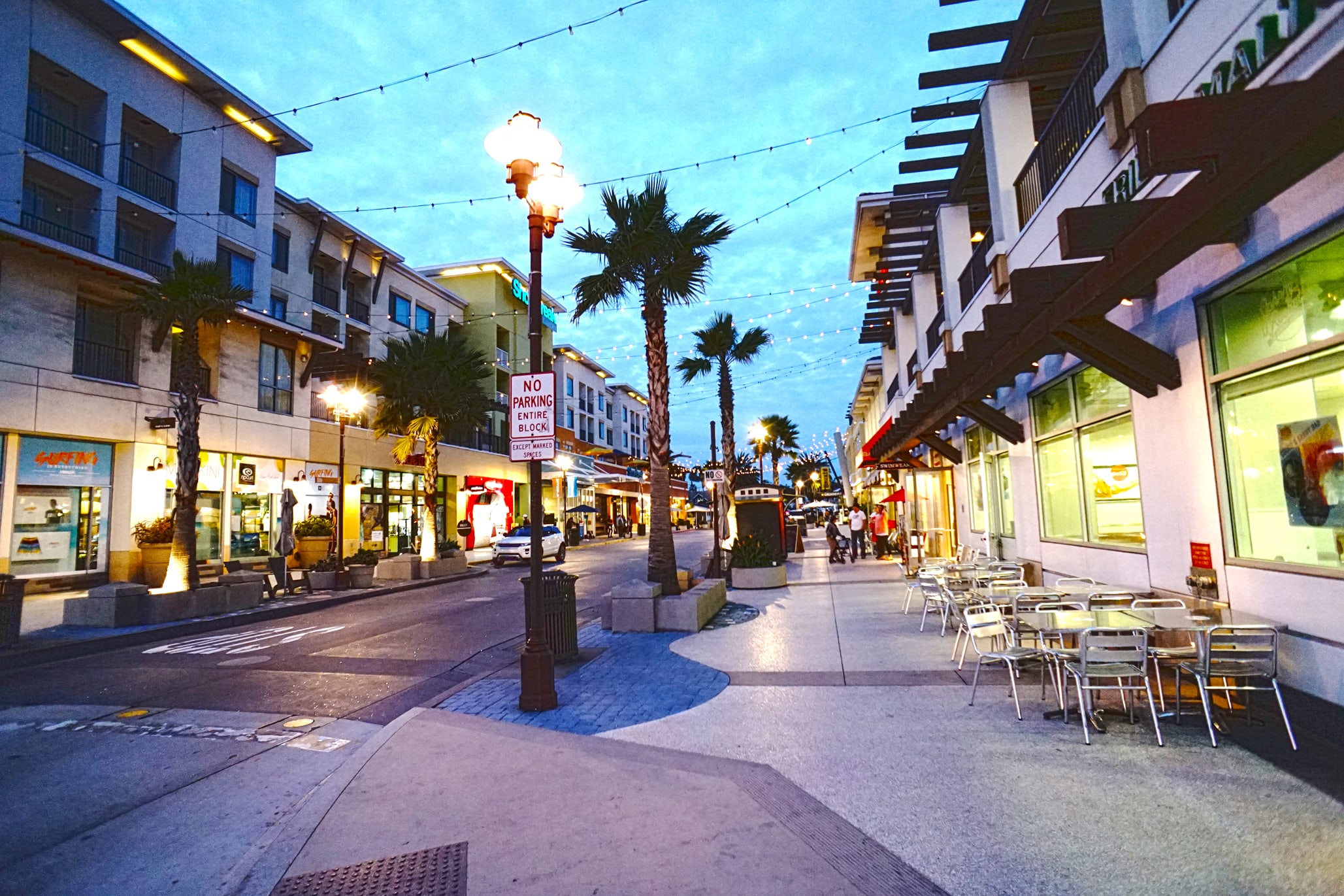 Downtown Huntington Beach