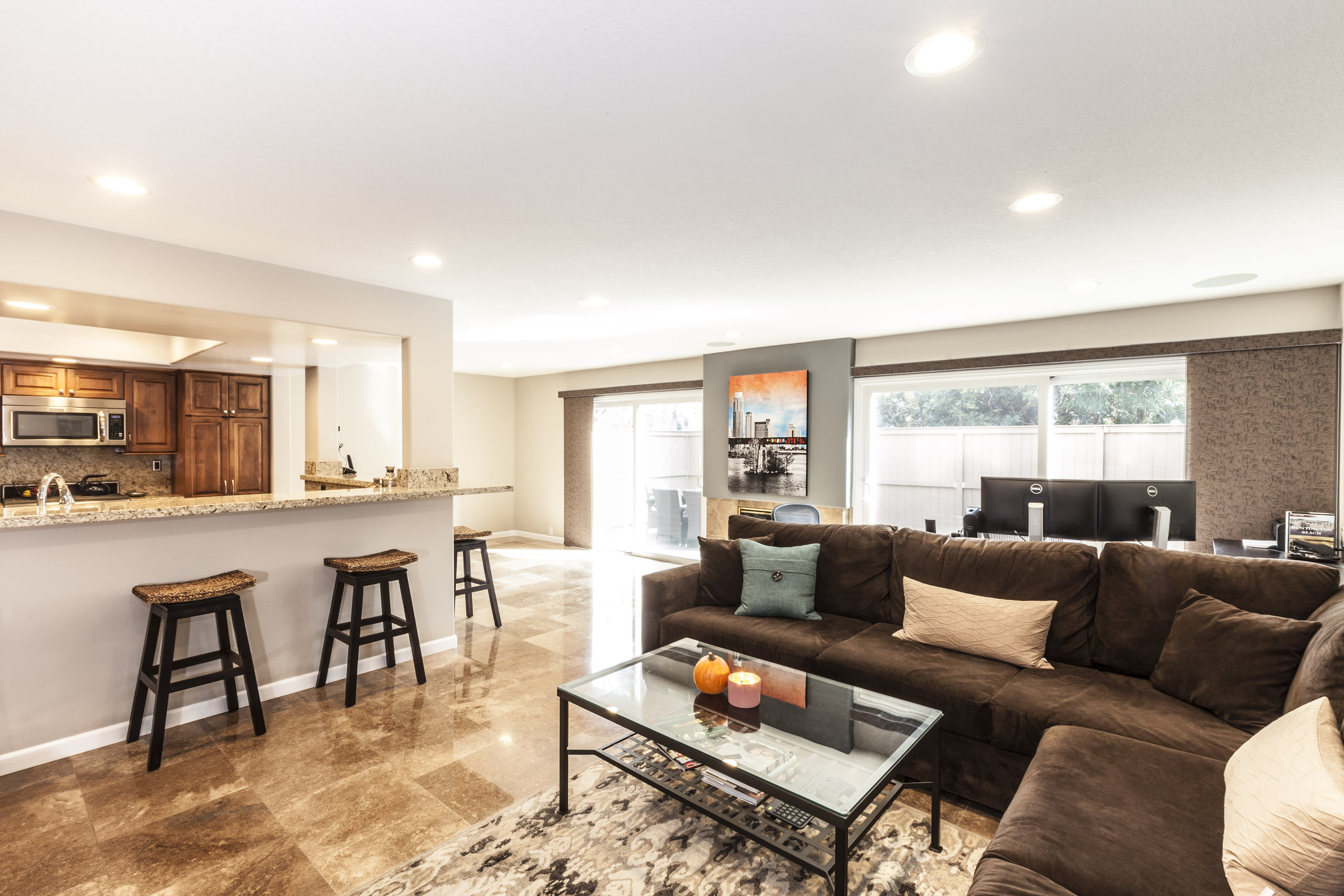 Plan D - Living Room & Breakfast Bar