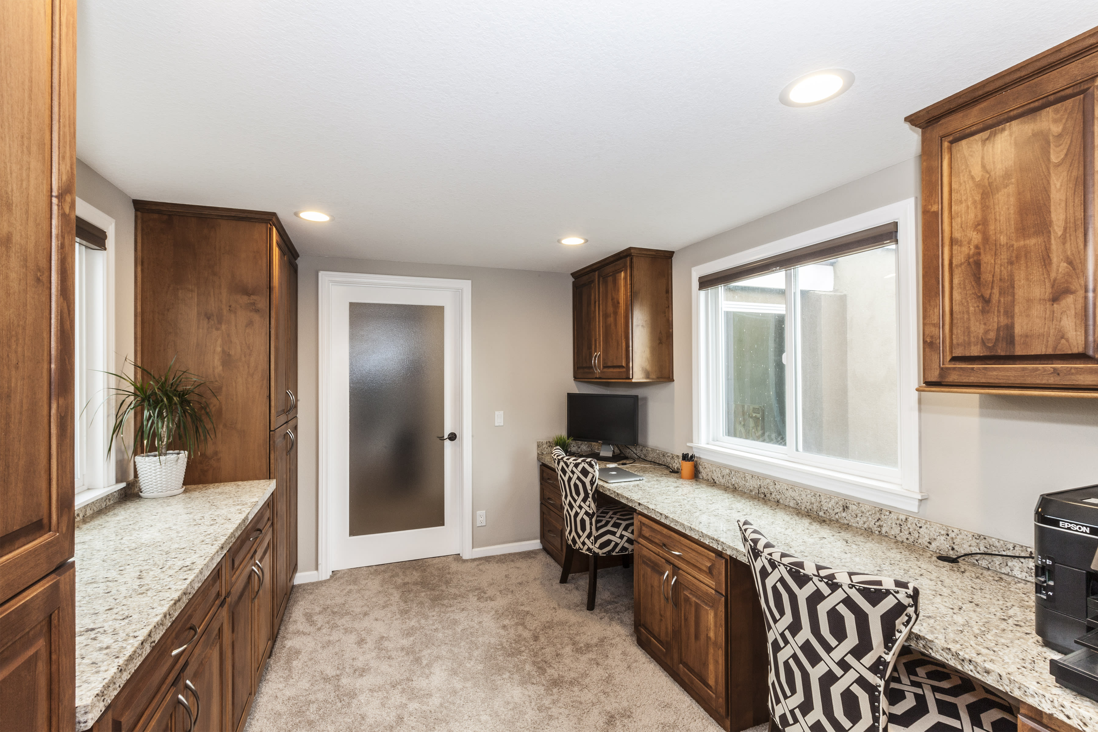 Plan D - Enclosed Walkway