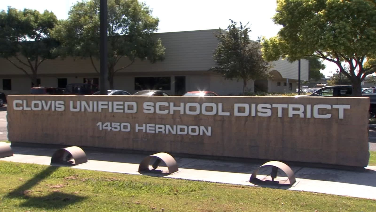 Guide to Local Schools: Navigating Education Options in Fresno/Clovis inception-app-prod/M2U4MGFjMmYtMzk4YS00NmJmLTgzN2YtZGY2ZTZhNDkyNWE3/content/2024/04/1a33656ae8841324f47cdb274b21c0cd8b55d4bd.jpg