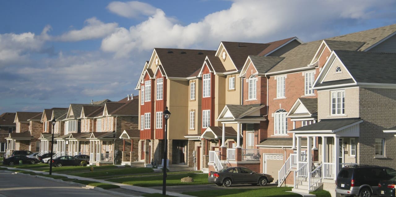 What's in Store for the 2017 Market inception-app-prod/M2YxYjZkZmMtNDdkMy00MjdiLTkwZmEtNjliM2JmZGQwZTQy/content/2017/04/pexels-photo-243722-2.jpeg