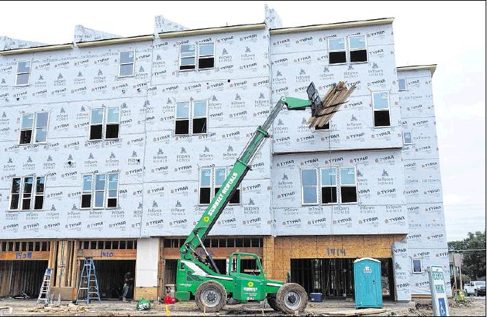 inception-app-prod/M2ZiYTZhMWEtNjY5OC00MGQxLWEyN2YtNjVhZTE4MWFjOGUz/content/2016/10/White to Red-2.jpg