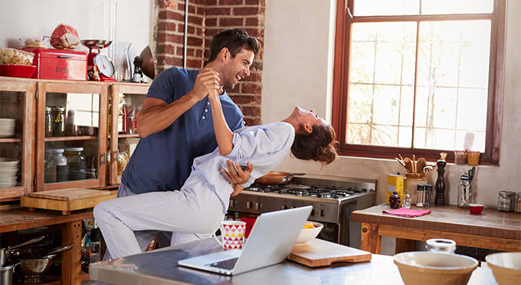 Hey, Millennial Homeowners!! It May Be Time to Sell inception-app-prod/M2ZiYTZhMWEtNjY5OC00MGQxLWEyN2YtNjVhZTE4MWFjOGUz/content/2017/08/20170810-STM-Share.jpg